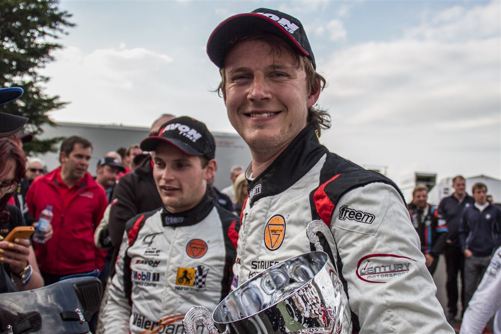 Morten Dons og Aleksander Schjerpen havde ikke heldet med sig på Spa Francorchamps.
(Foto: Gripping Media ApS)
